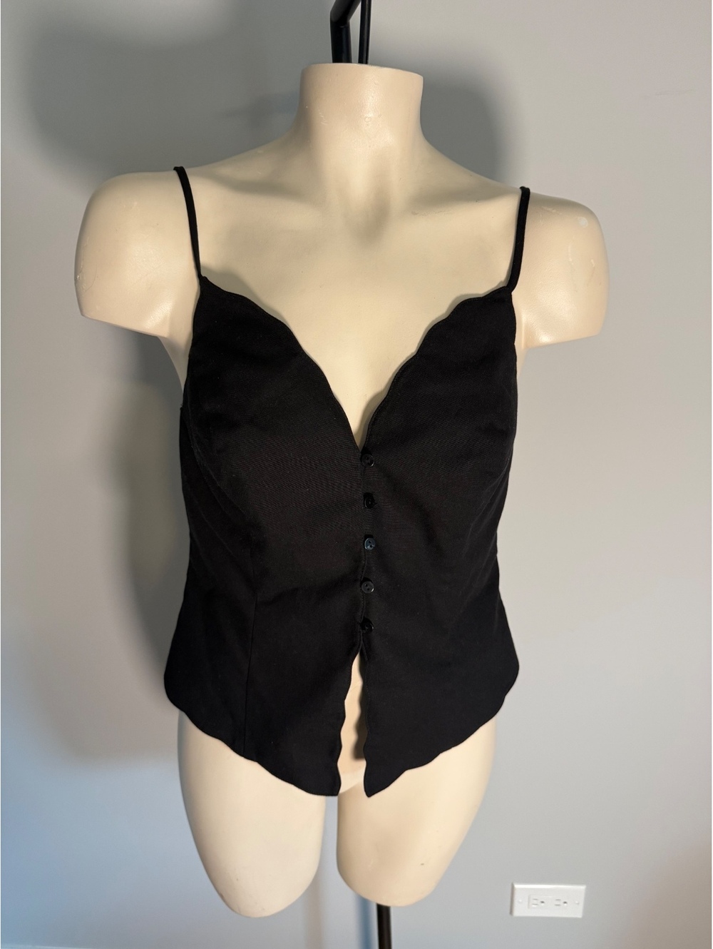 ASTR The Label Black Button-Up Spaghetti Strap Top Size S